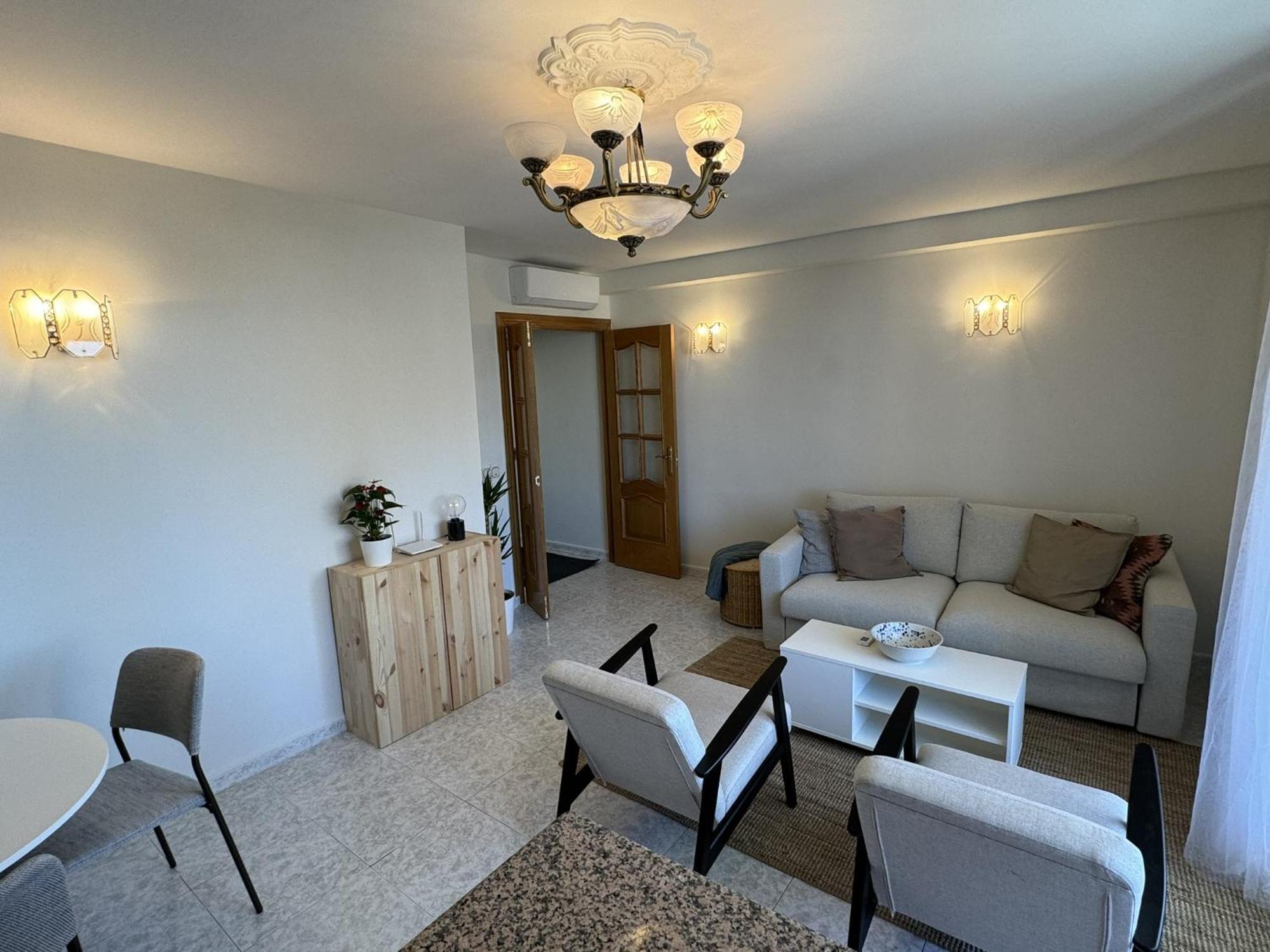 Beachfront Apartment With Terrace And Seaviews Fuengirola Esterno foto